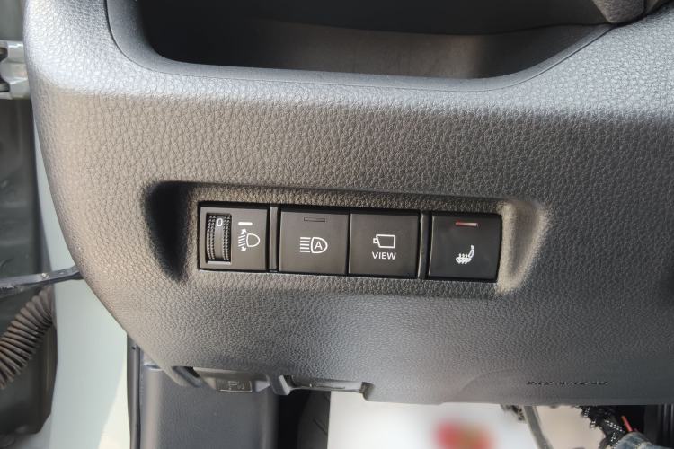 Used Toyota RAV4 2020 2.0L CVT 4x4 Trend Edition Interior 6