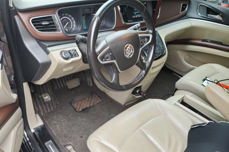 Used Buick GL8 2017 25S Prestige Version China V Standard Steering Wheel