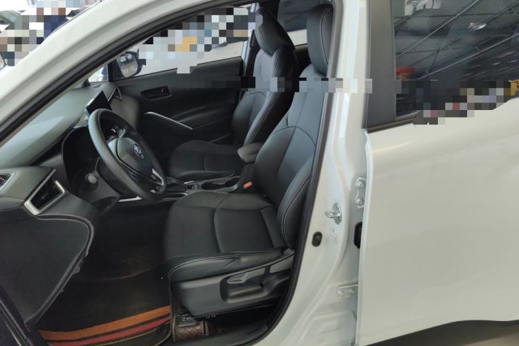 Used Toyota FRONTLANDER 2024 2.0L CVT Elite Edition Left Front Seat