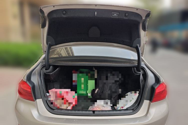 Used BMW 5 Series 2020 525Li Luxury Package Trunk