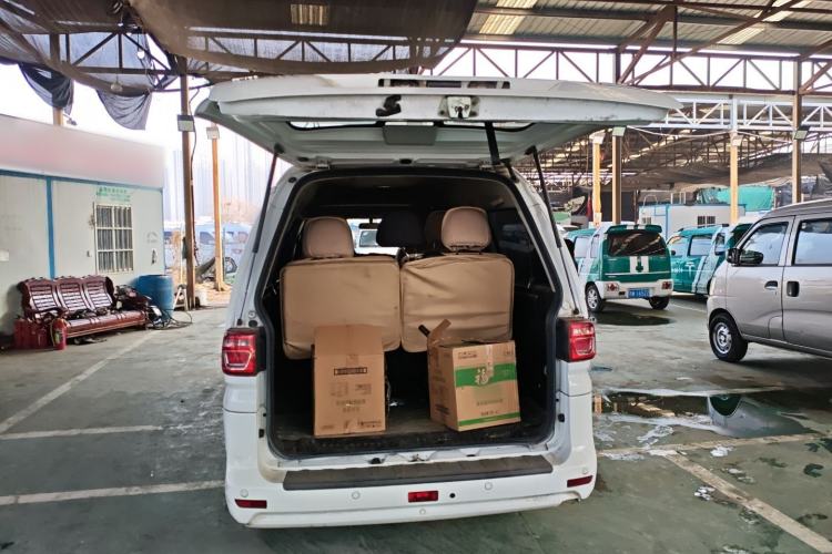 Used FORTHING Lingzhi M5 2022 Standard Version Base Model 7 Seats