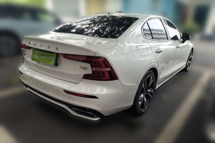 Used Volvo S60 2020 T4 Zhiyuan Sport Edition Rear Right 45 Deg