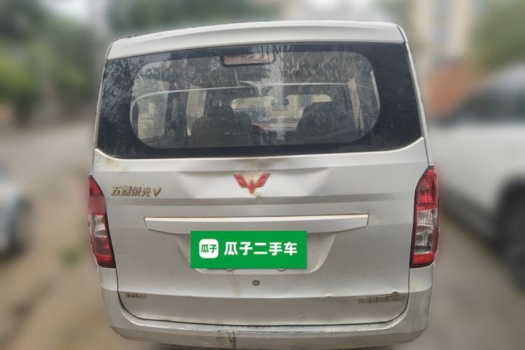 Used Wuling Rongguang V 2016 1.5L Standard Version
