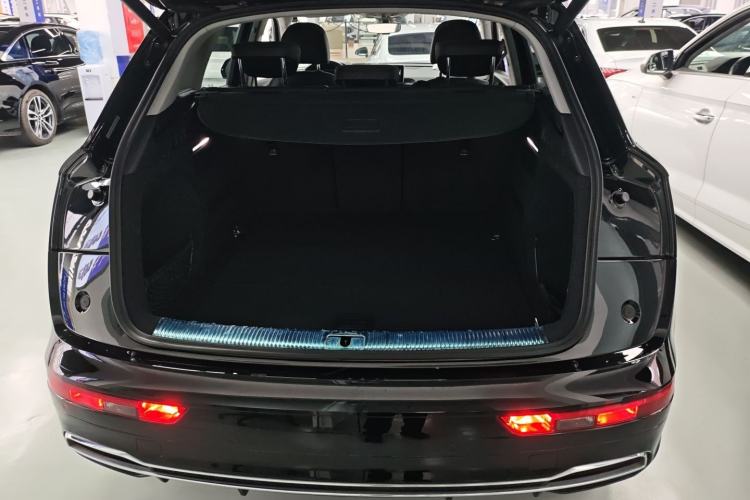Used Audi Q5L 2018 40 TFSI Prestige Fashion Edition China V Trunk