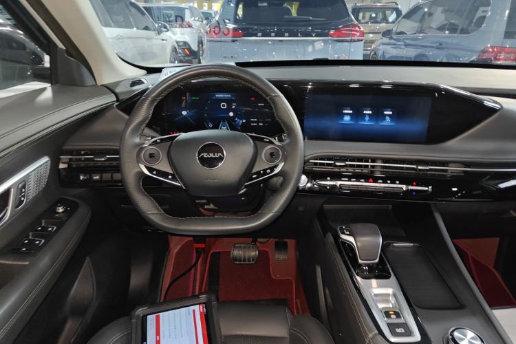 Used Dongfeng Aeolus Huge 2022 Mach Power 1.5T DareDrive Edition · Smart Steering Wheel