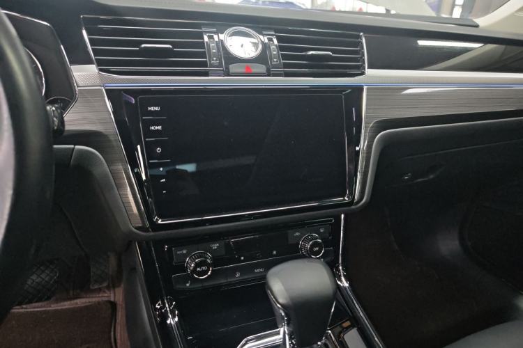 Used Volkswagen Phideon 2018 Revised Version 380TSI Two-Wheel Drive Business Edition