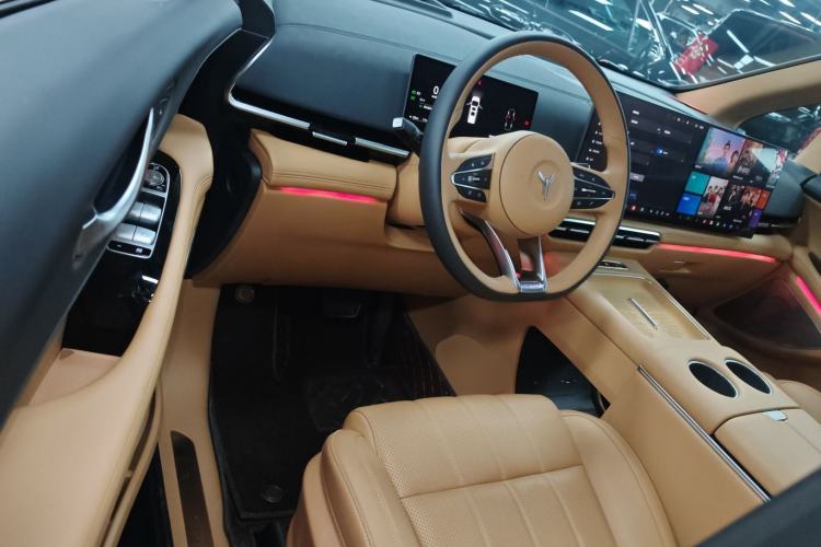 Used VOYAH Dream 2025 PHEV Four-Wheel-Drive Flagship Kunpeng Edition
