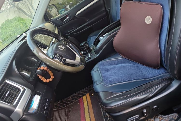 Used Toyota Highlander 2018 2.0T Four-Wheel Drive Luxury Edition 7 Seats China V Emission Standard