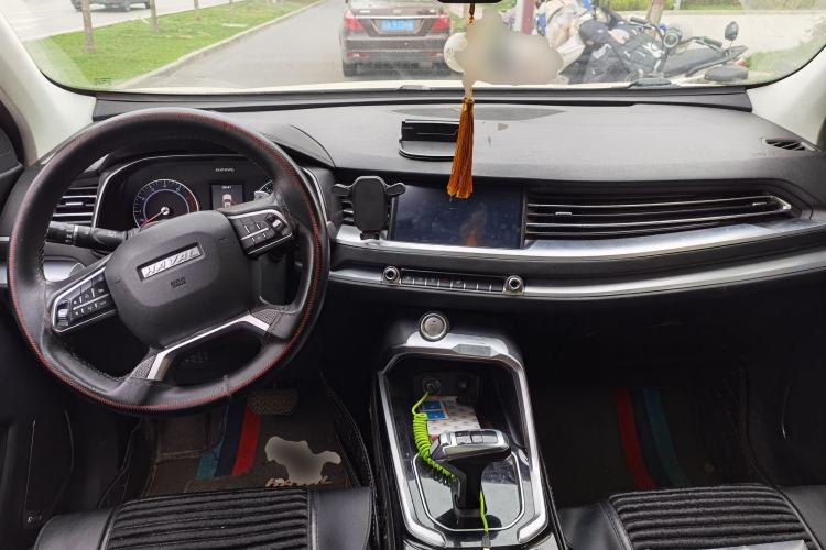 Used Haval H6 2017 Blue Label 2.0T Automatic Two-Wheel Drive Smart Edition
