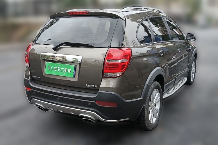 Used Chevrolet Captiva 2015 2.4L 4x4 Flagship Edition 7-Seater