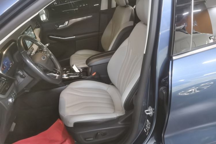 Used Ford Escape 2020 EcoBoost 245 Four-Wheel Drive Luxury Edition
