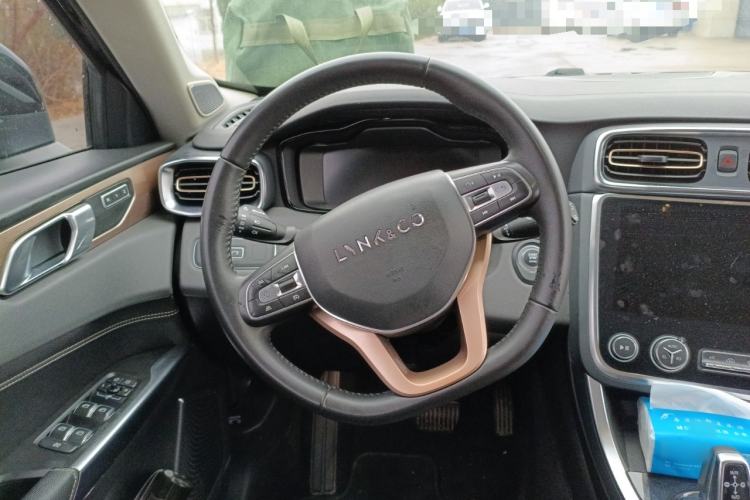 Used Lynk & Co 01 2019 2.0T Two-Wheel-Drive Pro Version China V Standard
