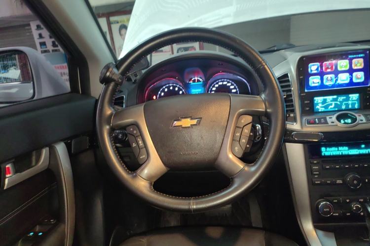 Used Chevrolet Captiva 2017 2.4L 4x4 Flagship Edition 7-Seater Steering Wheel