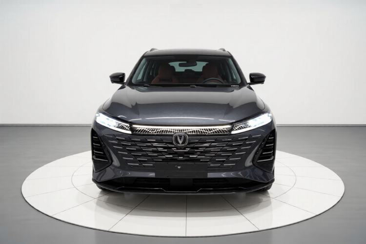 Used Changan CS75 PLUS 2024 3rd Generation Champion Edition 1.5T Intelligent Drive Dynamic Model