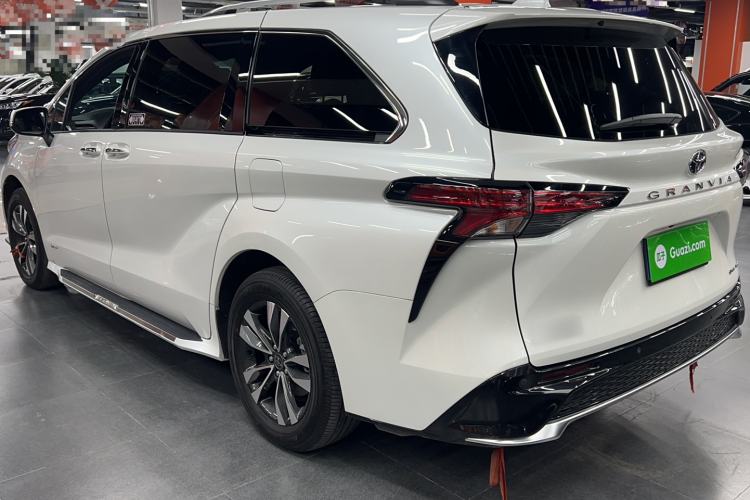 Used Toyota Granvia 2024 2.5L Hybrid Prestige PLUS Four-Wheel Drive Version
