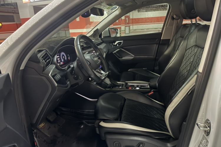 Used Audi Q3 2019 35 TFSI Fashion Dynamic Model
