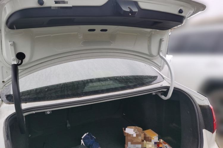 Used Volkswagen Sagitar 2015 1.6L Manual Comfort Model