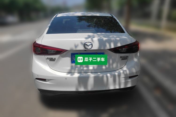 Used Mazda 3 Axela 2017 Sedan 1.5L Automatic Luxury Model Emission Standard China V