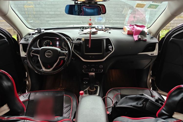 Used Jeep Cherokee 2016 2.4L Professional Smart Version