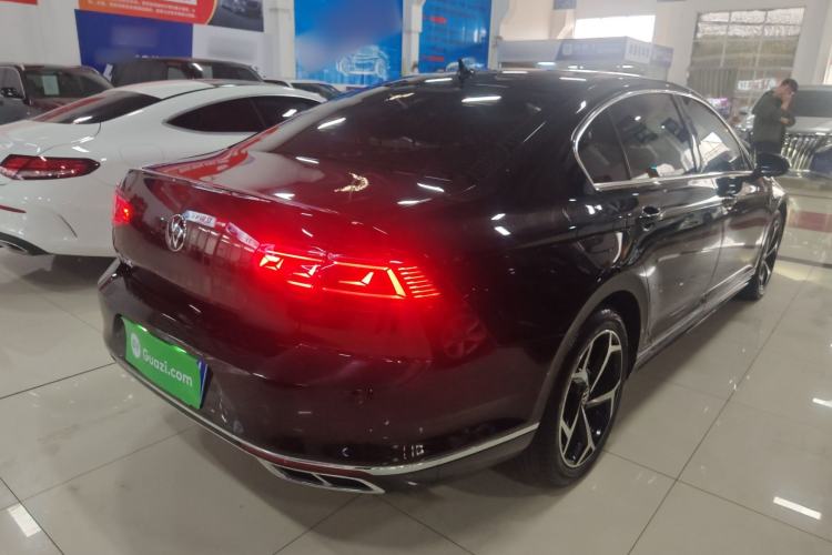 Used Volkswagen Magotan 2023 2 Million Units Limited Edition 330TSI DSG Leading Version Rear Right 45 Deg