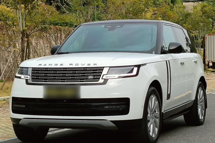 Used Land Rover Range 2024 3.0 L6 360 PS Grand Edition