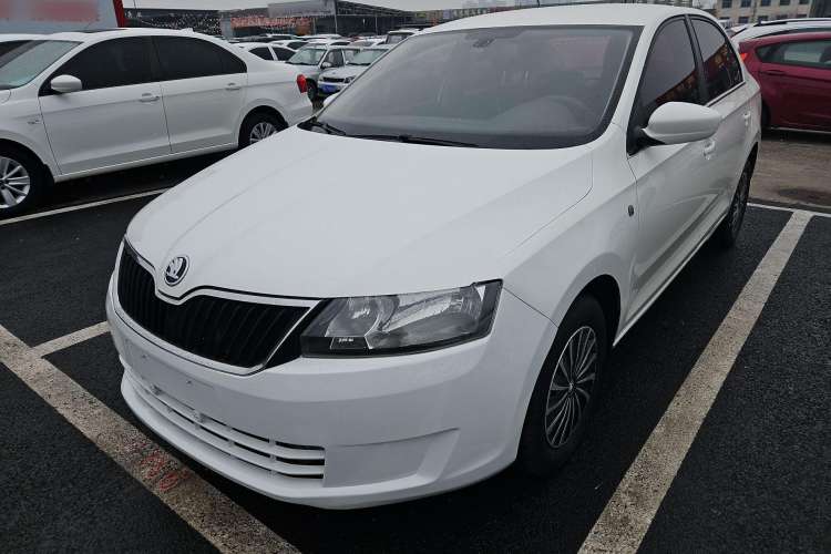Used Skoda Rapid 2016 1.6L Automatic Front-Wheel Drive Model