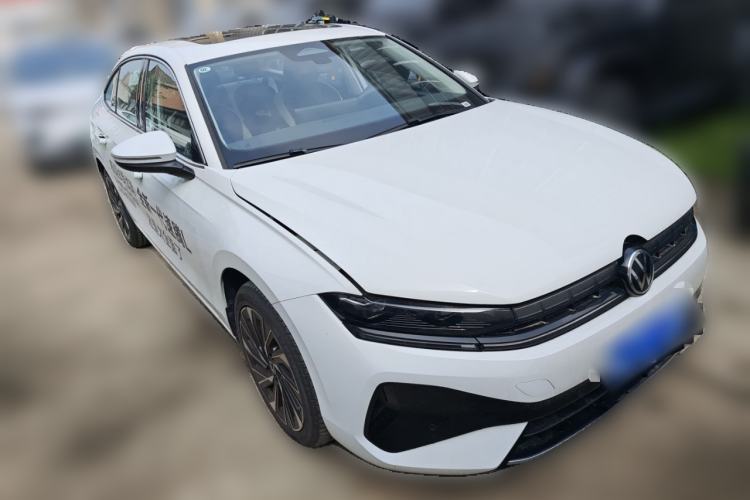 Used Volkswagen Sagitar 2026 Model L 300TSI DSG Luxury Version
