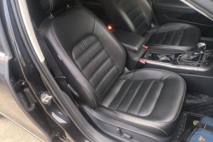 Used Volkswagen Passat 2017 330TSI DSG Luxury Edition
