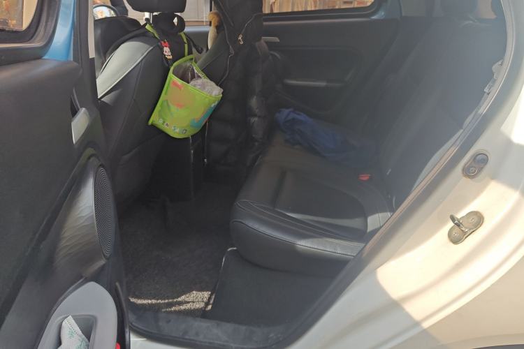 Used ORA Black Cat 2019 351 km Family Edition Left Rear Seat