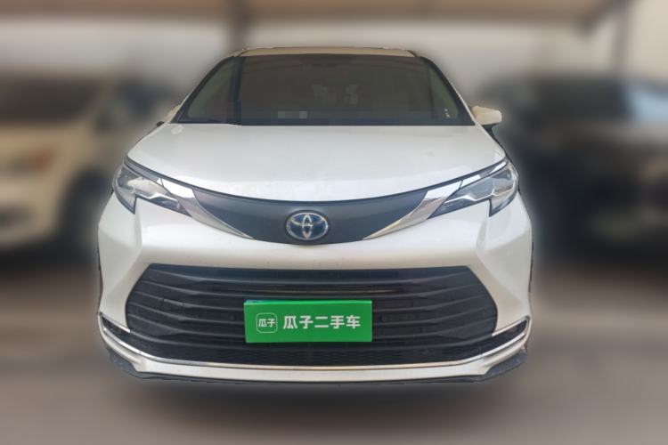 Used Toyota Sienna 2023 2.5L Hybrid Comfort Edition