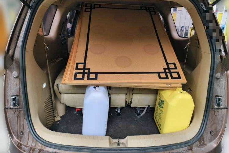 Used Baojun 730 2017 1.5T Manual Fashion Version 7 Seats China V Emission Standard Trunk