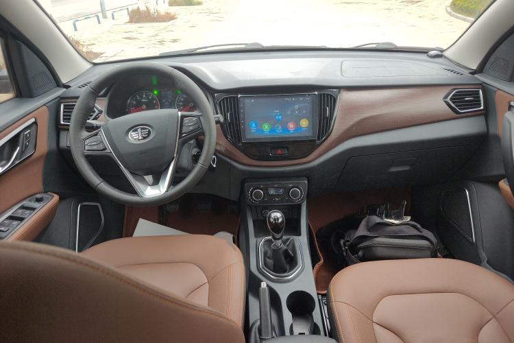 Used FAW Senya R7 2016 1.6L Manual Luxury Model