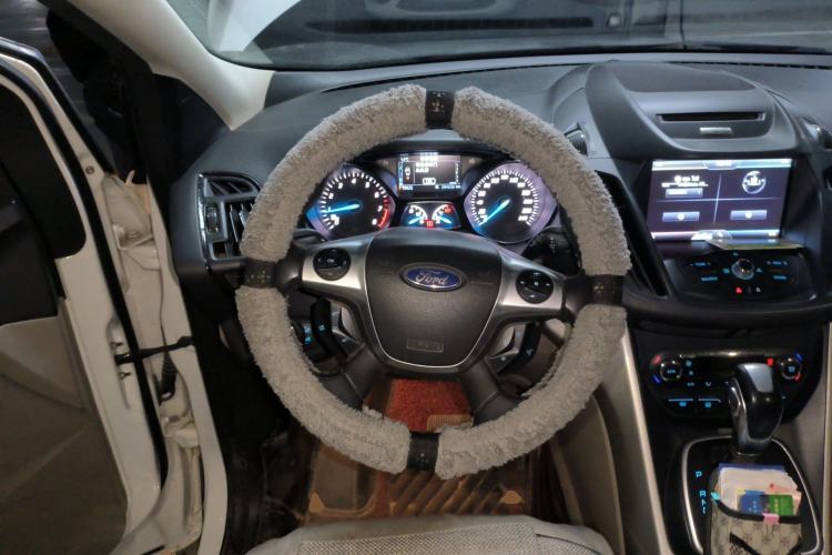 Used Ford Kuga 2013 2.0L GTDi Four-Wheel-Drive Sport Model
