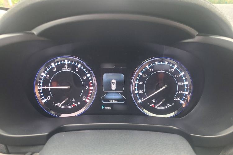 Used CHANGAN CS95 2017 2.0T Two-Wheel Drive Zhitu Edition