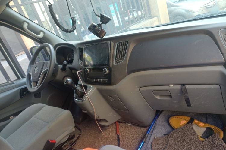 Used Foton Toano 2020 2.0T Multi-Function Short Wheelbase Mid-Roof 5/6-Seater China VI Emission Standard 4F20TC3