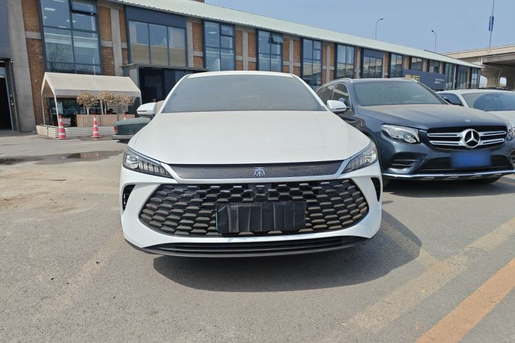 Used BYD Qin PLUS 2025 DM-i Smart Drive 55KM Leading Model
