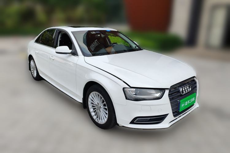 Used Audi A4L 2015 35 TFSI Automatic Comfort Model Front Right 45 Deg