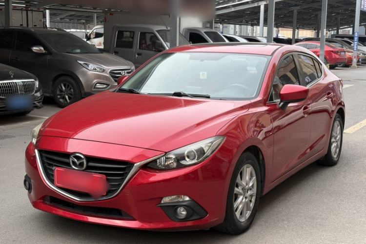 Used Mazda 3 Axela 2016 Sedan 1.5L Automatic Luxury Model