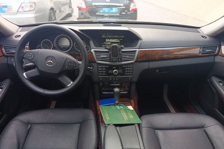 Used Mercedes-Benz E-Class 2011 E 200 L CGI Elegant Model
