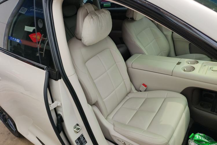 Used IM LS6 2026 Model Pure Electric Max+ Right Front Seat