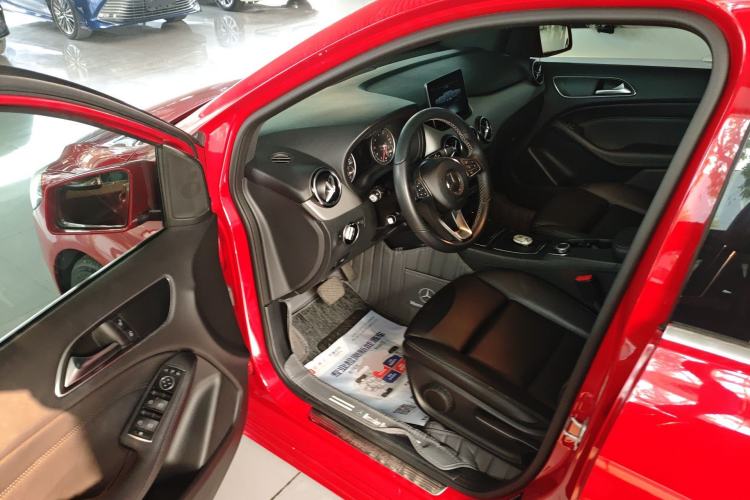 Used Mercedes-Benz B-Class 2017 B 200 Sport Edition
