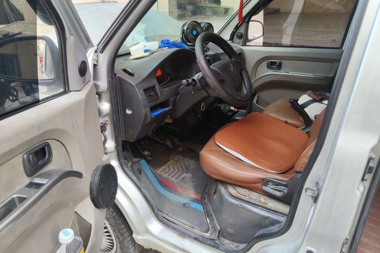 Used Wuling Rongguang 2012 1.2L Extended Basic Version LJY Driver Seat