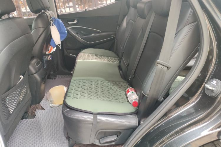 Used Hyundai Santa Fe 2015 2.0T Automatic 4x4 Smart 7-Seater Left Rear Seat