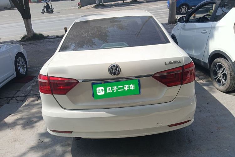 Used Volkswagen Lavida 2017 1.6L Automatic Comfort Edition
