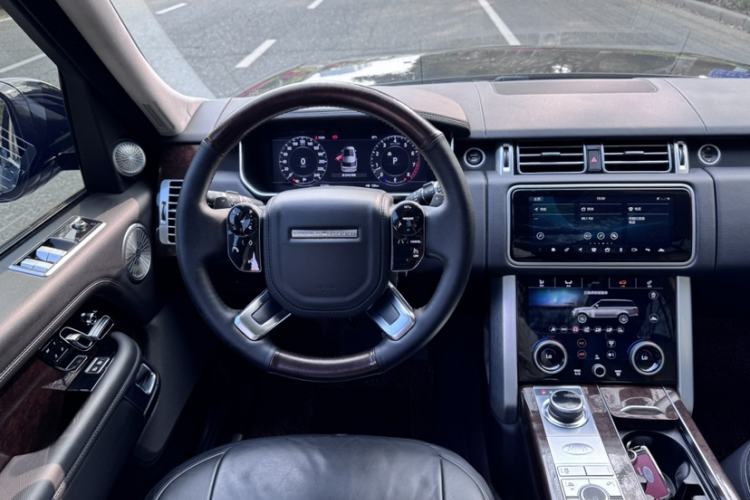 Used Land Rover Range 2021 3.0 L6 Grand Edition Interior 3