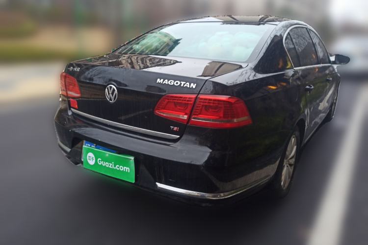 Used Volkswagen Magotan 2012 1.8TSI Luxury Model Rear Right 45 Deg