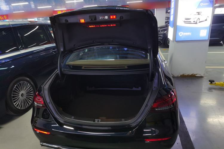 Used Mercedes-Benz E-Class 2023 Updated E 300 L Luxury Edition Trunk