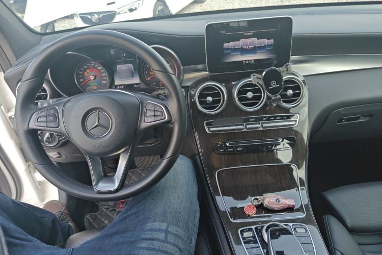 Used Mercedes-Benz GLC 2017 GLC 260 4MATIC Dynamic Edition
