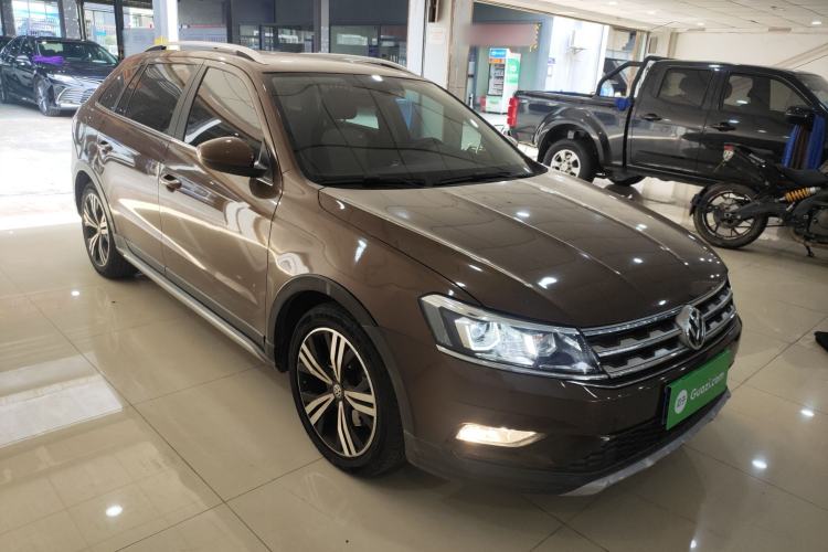 Used Volkswagen Cross Lavida 2017 230TSI DSG Luxury Edition
