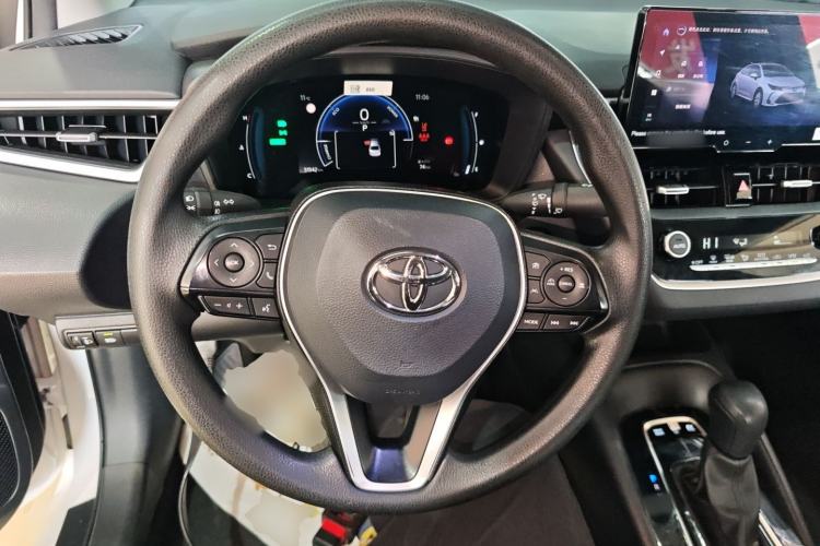 Used Toyota Corolla 2023 1.8L Smart Electric Hybrid Dual-Motor Elite Edition
